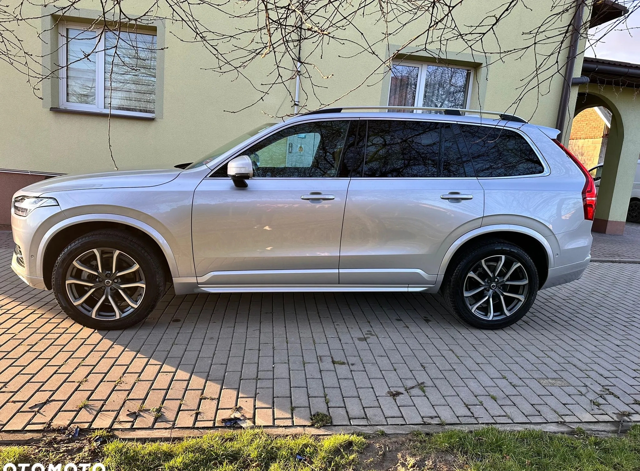 Volvo XC 90 cena 141500 przebieg: 80000, rok produkcji 2018 z Radlin małe 379